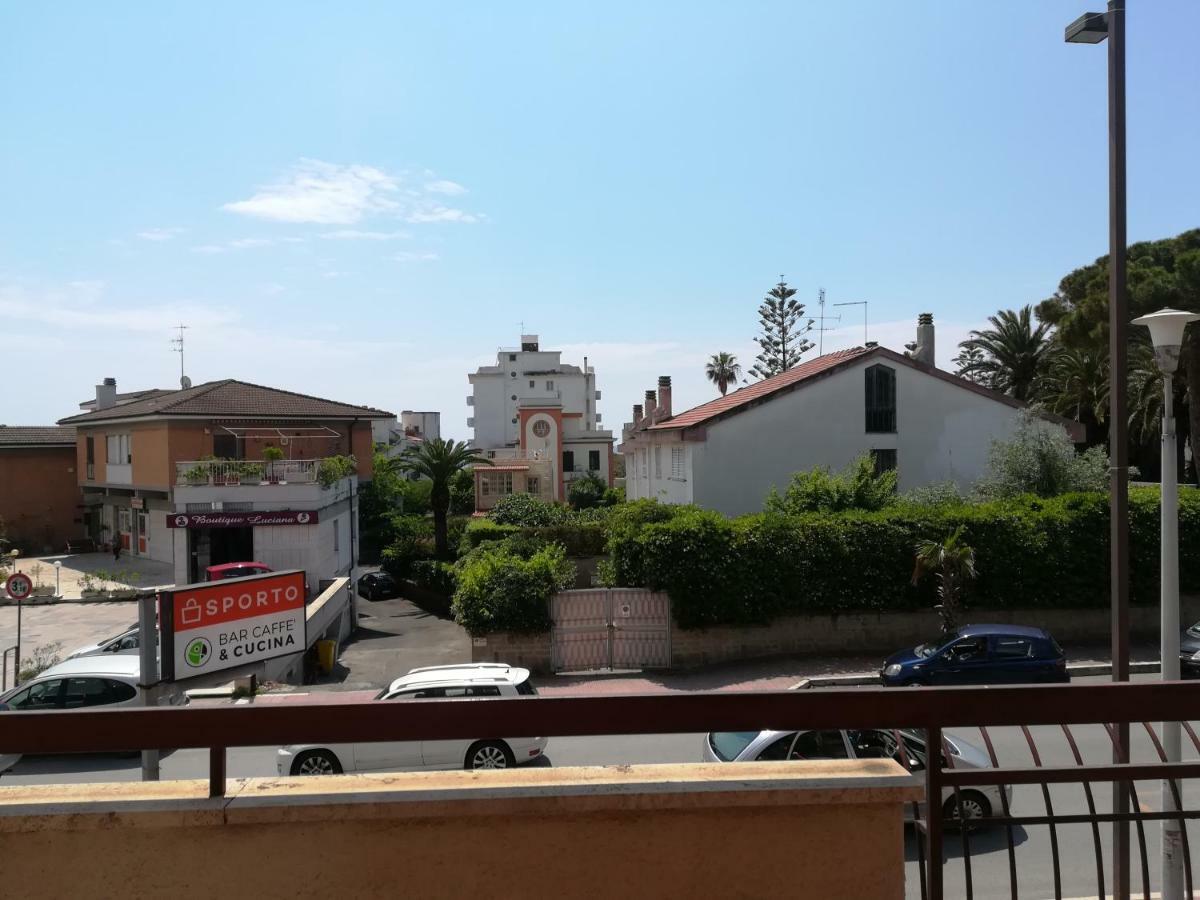 La Casa del Sole Santa Marinella Exterior foto